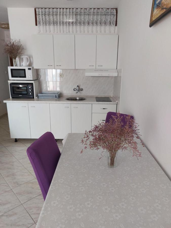 Apartments Markulincic Novalja Ngoại thất bức ảnh