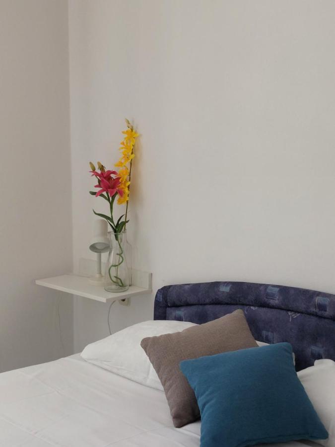 Apartments Markulincic Novalja Ngoại thất bức ảnh
