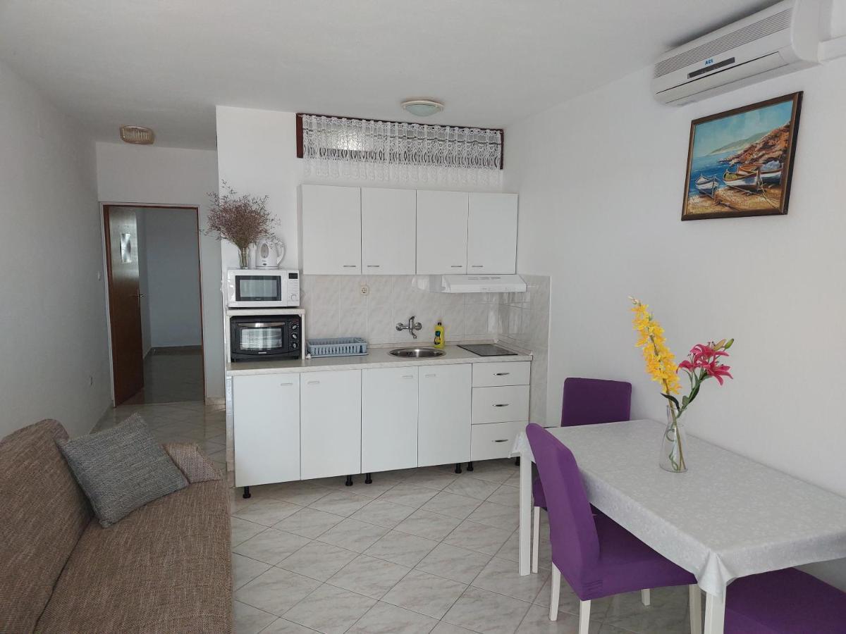 Apartments Markulincic Novalja Ngoại thất bức ảnh