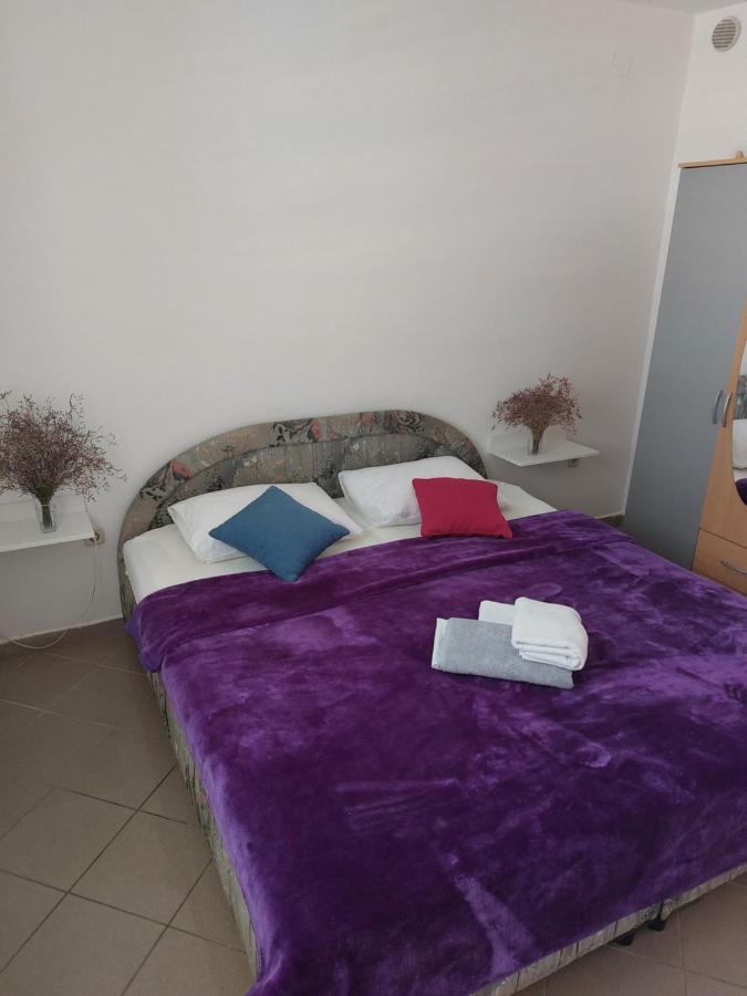 Apartments Markulincic Novalja Ngoại thất bức ảnh